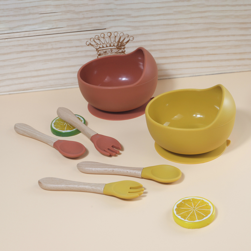 シリコン製給餌セット、シリコン製ボウル＆スプーン＆フォーク、 - Baby Led Weaning Set のレビューと価格
